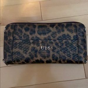 Guess wallet